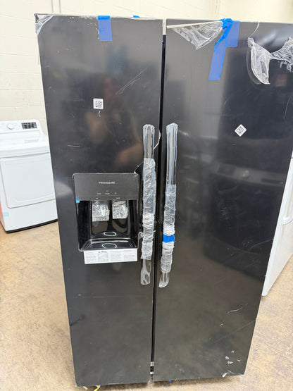 Frigidaire 25.6-cu ft Standard-Depth 36-in Wide Side-by-Side Refrigerator with Ice Maker ,Water and Ice Dispenser ( Black )
