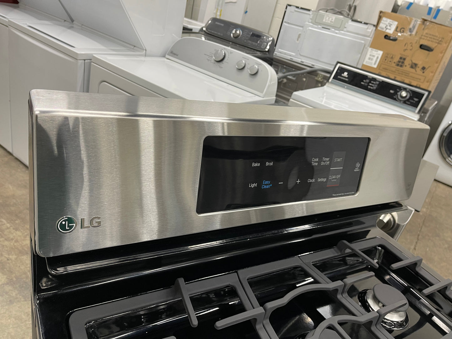 LG  LRG3061ST
30 Inch Gas Range with 20 Minute EasyClean ,Mode, Brilliant Blue Interior, Griddle Accessory, 5 Sealed Burners, 5.4 cu. ft. Oven and Storage Drawer: Stainless Steel