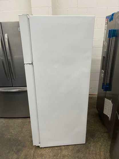 GE  GTH18GBDWW
18.1 cu. ft. Top-Freezer Refrigerator with 2 Adjustable Spill Proof Glass Shelves, 2 Adjustable Humidity Crispers, Gallon Storage, Upfront Temperature Controls and Optional Ice Maker: White