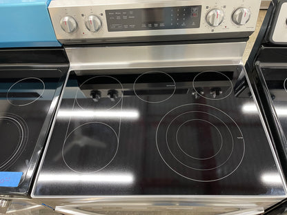 30" 6.3 cu. Ft. Smart Electric Freestanding True Convection Range with Air Fry
NE63A6711SS