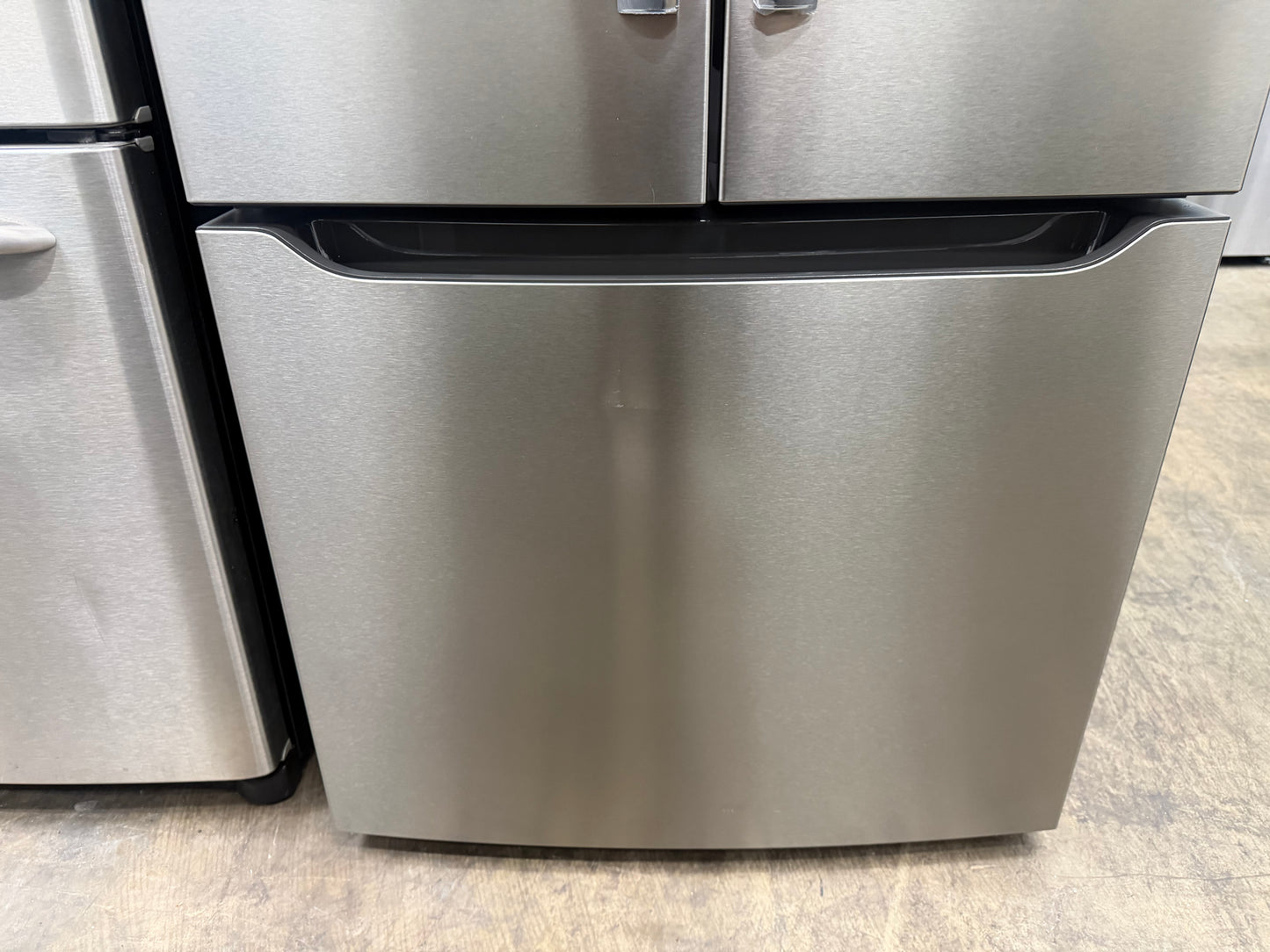 Frigidaire Gallery 30 Inch Wide 20.0 Cu. Ft. Standard-Depth French Door Refrigerator-Model #GRFN2023AF