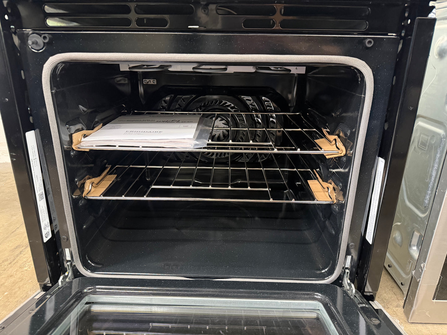 Frigidaire  FCWS2727AB
27 Inch Single Convection Electric Wall Oven with 3.8 Cu. Ft.