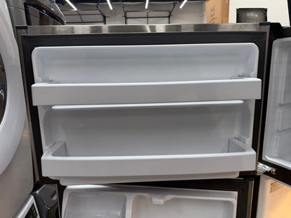 GE 15.6 Cu. Ft. Top Freezer Refrigerator – Stainless Steel
Model: GTS16GSHJRSS