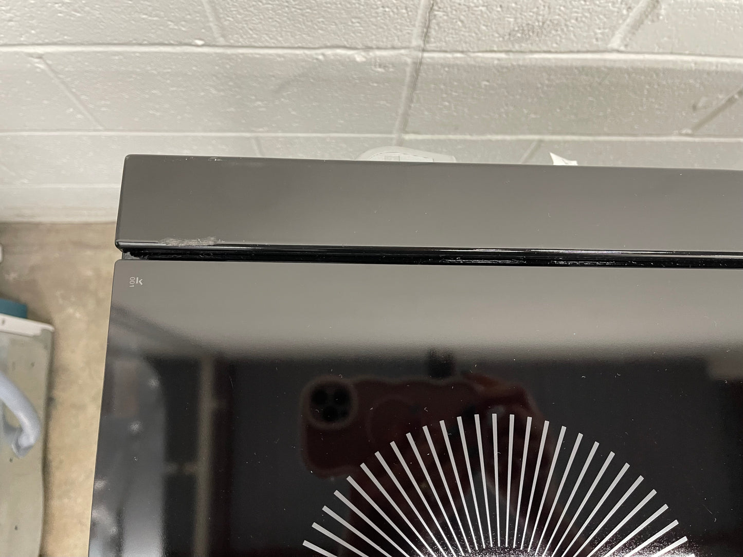 Frigidaire Gallery Series  GCFE3060BF
30 Inch Freestanding Electric Range with 5 Elements, 6.2 cu. ft. Total Convection Oven, Bridge Element, Steam+Self Clean, Storage Drawer, ADA Compliant, and Star-K: Stainless Steel