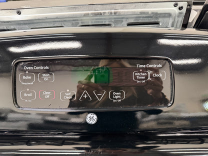 GE 30” Free-Standing Gas Range – Model JGBS18DEN4BB