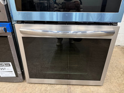 Frigidaire  GCWS2767AF
27 Inch Single Electric Wall Oven with Air Fry, 3.8 Cu.Ft. Capacity, Total Convection, Self Clean, Touch Screen Control Panel, No Pre Heat, Steam Bake, Temperature Probe, Glide Rack, Air Sous Vide, Control Lock, Sabbath Mode