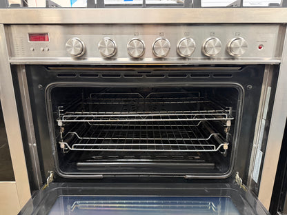 Fisher & Paykel  OR36SDBMX1
36 Inch Freestanding Gas Range with 5 Sealed Burners, 3.6 cu. ft. Convection Oven Capacity, Manual Clean and Storage Drawer