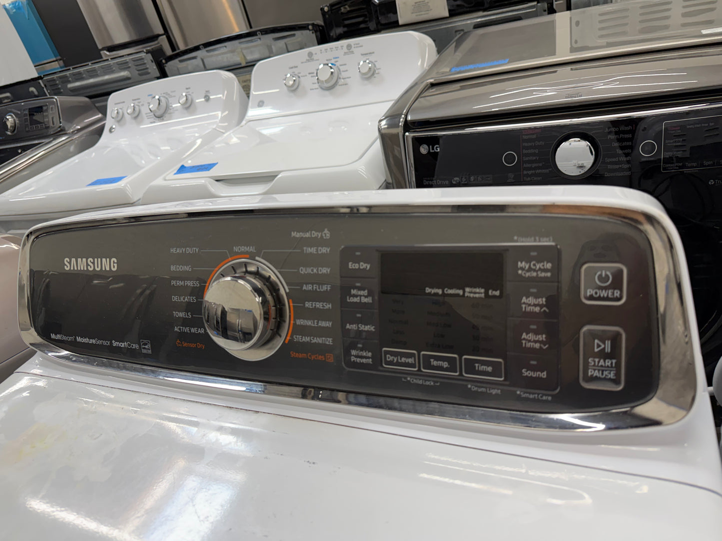 Samsung WA52M7750AW/A4 – 5.2 Cu. Ft. Top Load Washer and Samsung DVE52M7750W/A3 – 7.4 Cu. Ft. Electric Dryer