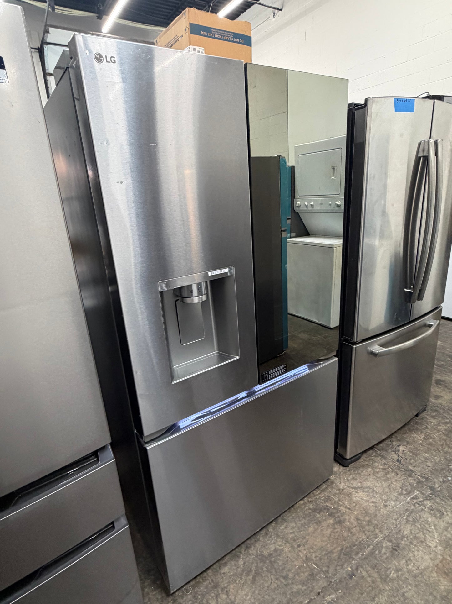 LG  LRYKC2606S
36 Inch Counter-Depth MAX Smart French Door Refrigerator with 26 Cu. Ft. Capacity