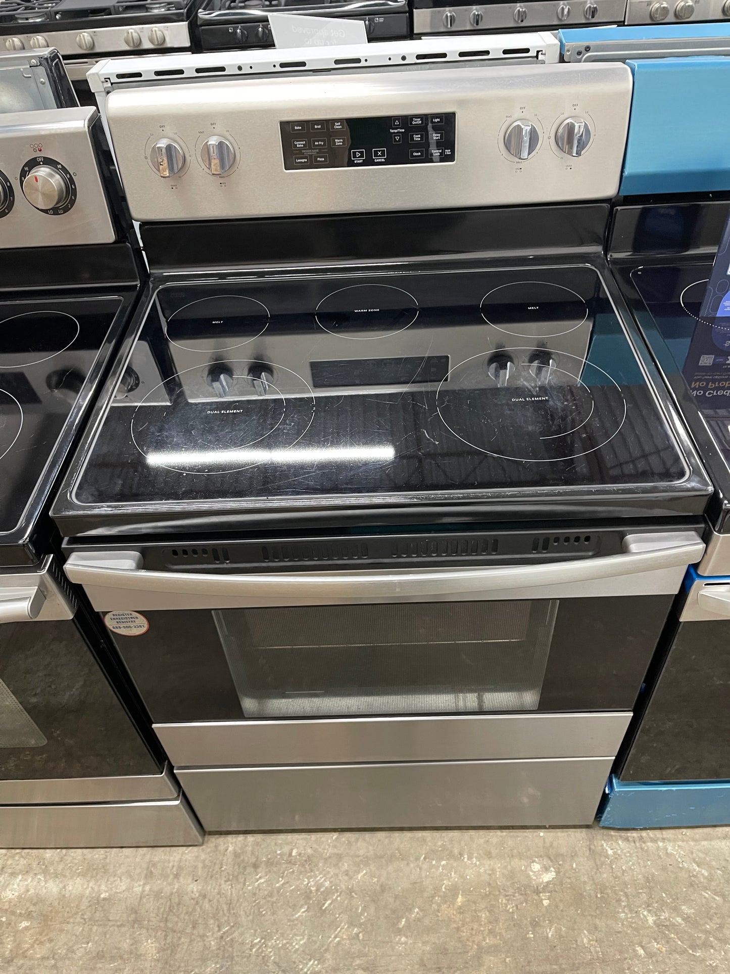 Whirlpool 30in Electric Range