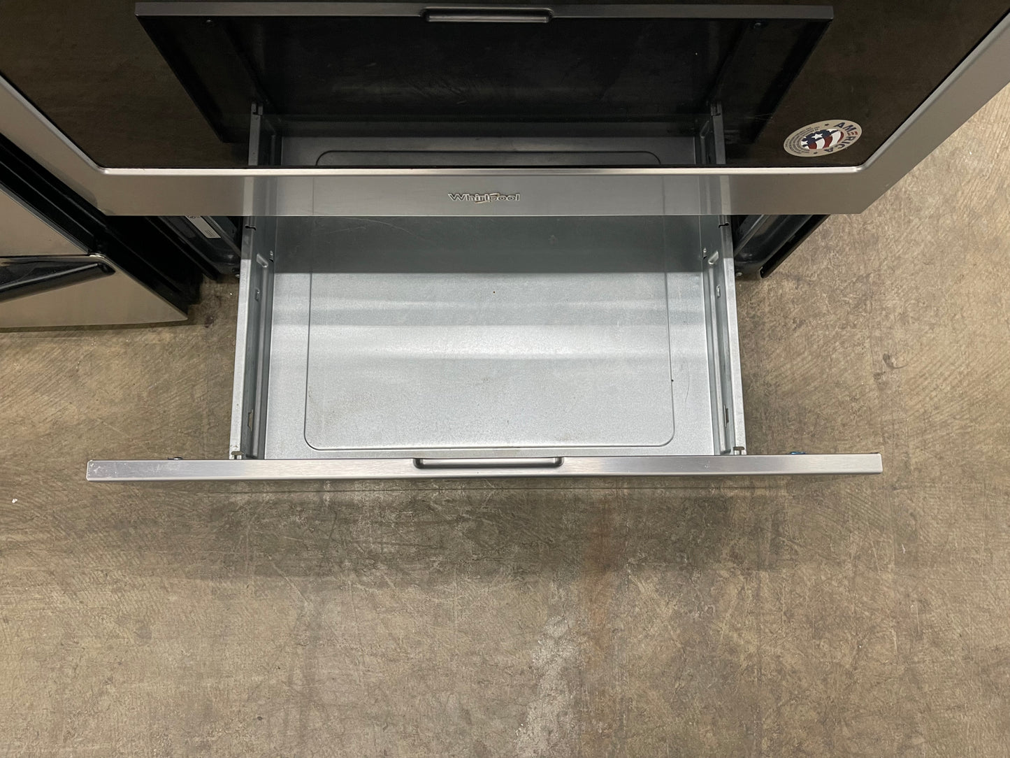 5.3 cu. ft. Whirlpool electric range with Frozen Bake technology Model: WFE550S0HZ