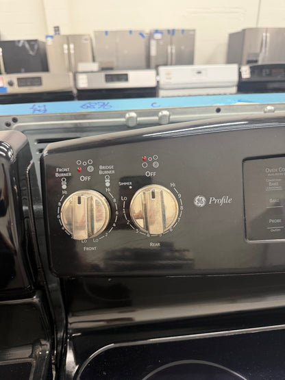 GE Profile PB915DT1BB 30”  Electric Range – Black