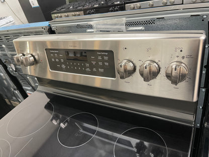 GE Profile  PB930SLSS
30 Inch Smart Electric Range with 5.3 Cu. Ft. Oven, Five Heating Elements, Temperature Probe, True European Convection, WiFi, 3600W Power Boil, Chef Connect, and Self Clean