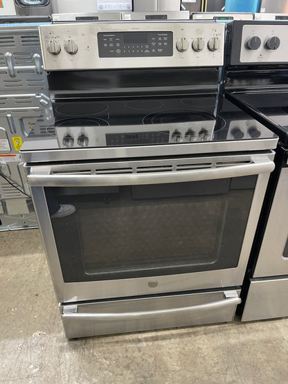 GE Profile  PB930SLSS
30 Inch Smart Electric Range with 5.3 Cu. Ft. Oven, Five Heating Elements, Temperature Probe, True European Convection, WiFi, 3600W Power Boil, Chef Connect, and Self Clean