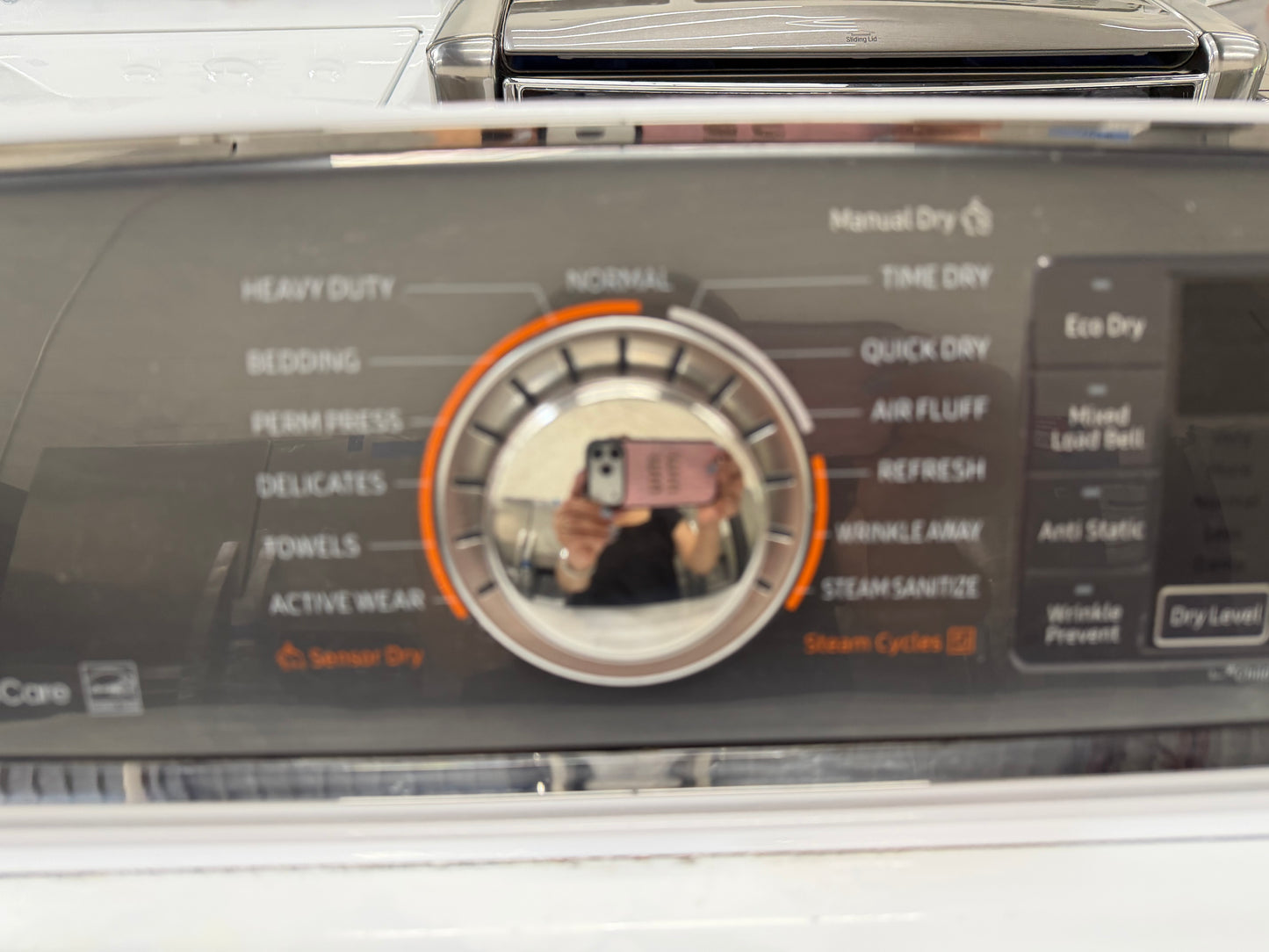 Samsung WA52M7750AW/A4 – 5.2 Cu. Ft. Top Load Washer and Samsung DVE52M7750W/A3 – 7.4 Cu. Ft. Electric Dryer