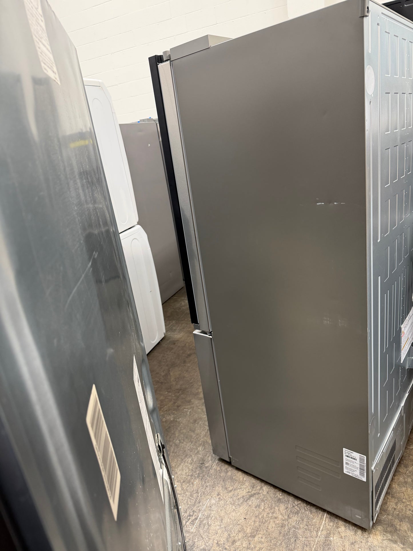 LG  LRYKC2606S
36 Inch Counter-Depth MAX Smart French Door Refrigerator with 26 Cu. Ft. Capacity