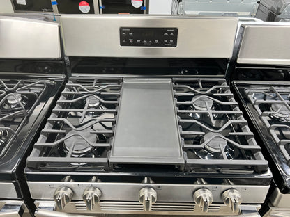 GE 30 in. 5.0-cu. ft. Freestanding Gas Range in Stainless Steel-Model #JGBS66REK3SS