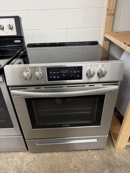 Frigidaire 30" Electric Range
LFEH3051VF