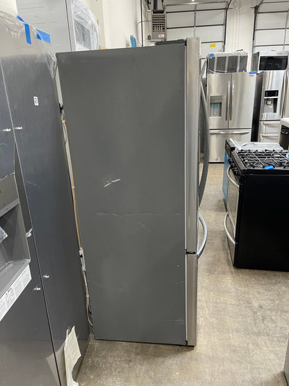 Frigidaire 17.6 Cu. Ft. Counter-Depth French Door Refrigerator
FRFG1723AV