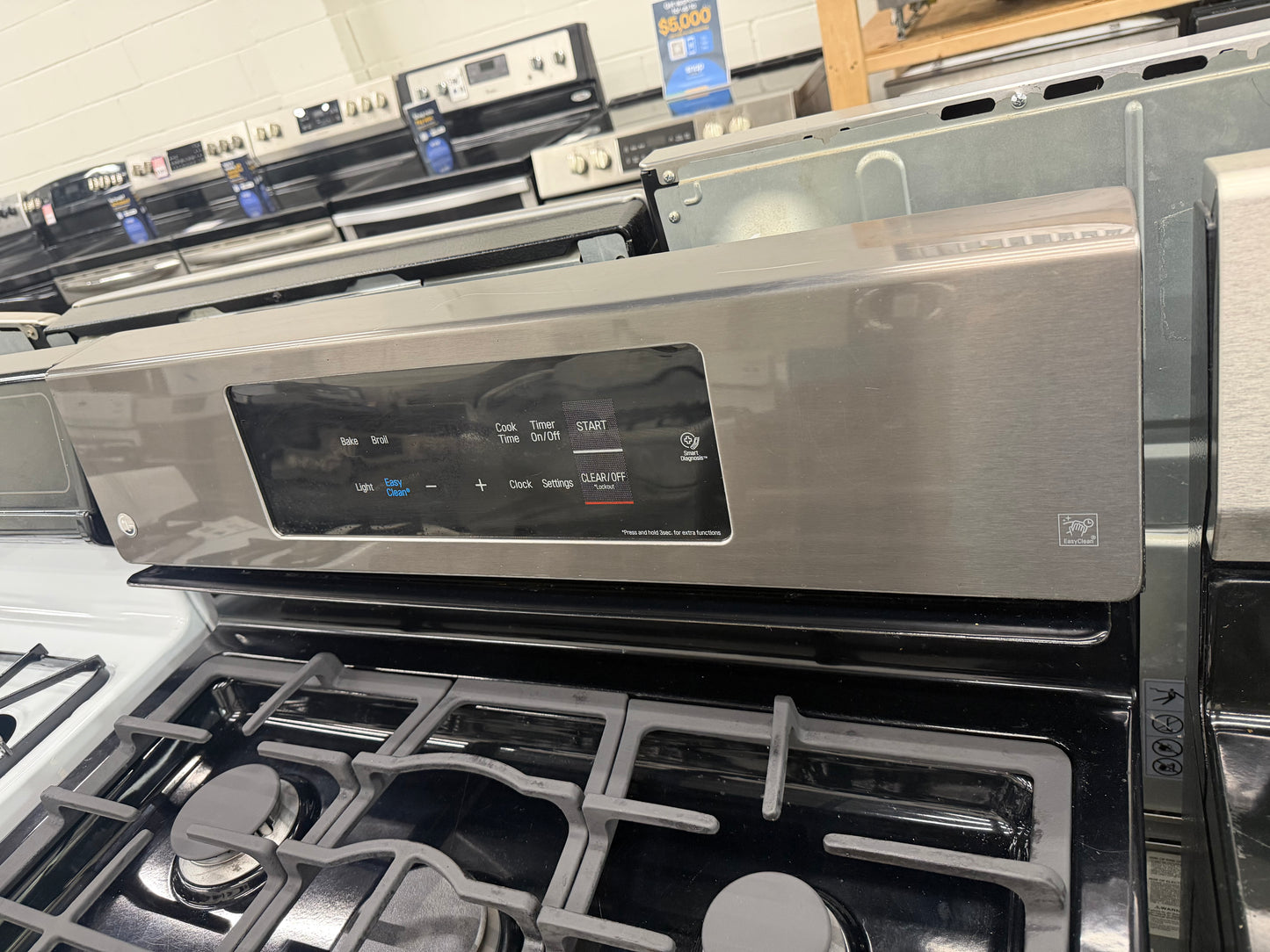 LG  LRG3061ST
30 Inch Gas Range with 20 Minute EasyClean ,Mode, Brilliant Blue Interior, Griddle Accessory, 5 Sealed Burners, 5.4 cu. ft. Oven and Storage Drawer: Stainless Steel
