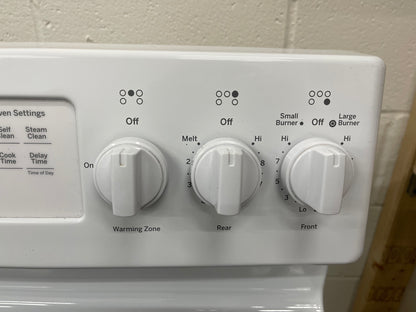 GE  JB750DJWW
30 Inch Freestanding Electric Range with True Convection, Fast Preheat, Power Boil, Warming Zone, Steam Self-Clean and 5 Smoothtop Elements 5.3 cu. ft. Oven: White