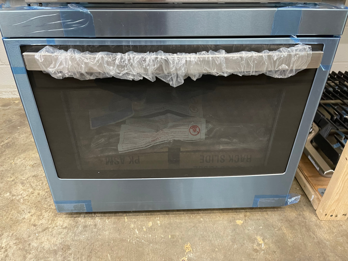 GE Profile  PT7800SHSS
30 Inch Combination Wall Oven with True European Convection, Meat Probe, Proof Mode, Warm Mode, 5.0 cu. ft. Capacity, 1.7 cu. ft. Microwave, Glass Touch Controls, GE Fits! Guarantee, and Self-Clean with Steam: Stainless Stee
