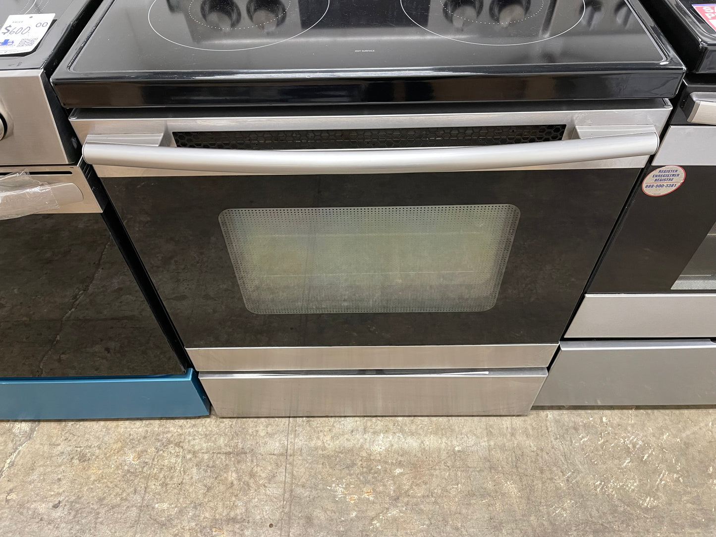 Samsung  FTQ352IWUX
30 Inch Freestanding Electric Range with 5 Elements Including Dual Burners, 5.9 cu. ft. 3-Fan True European Convection Oven, Steam/Self Cleaning, Proofing, Sabbath Mode and Warming Drawer