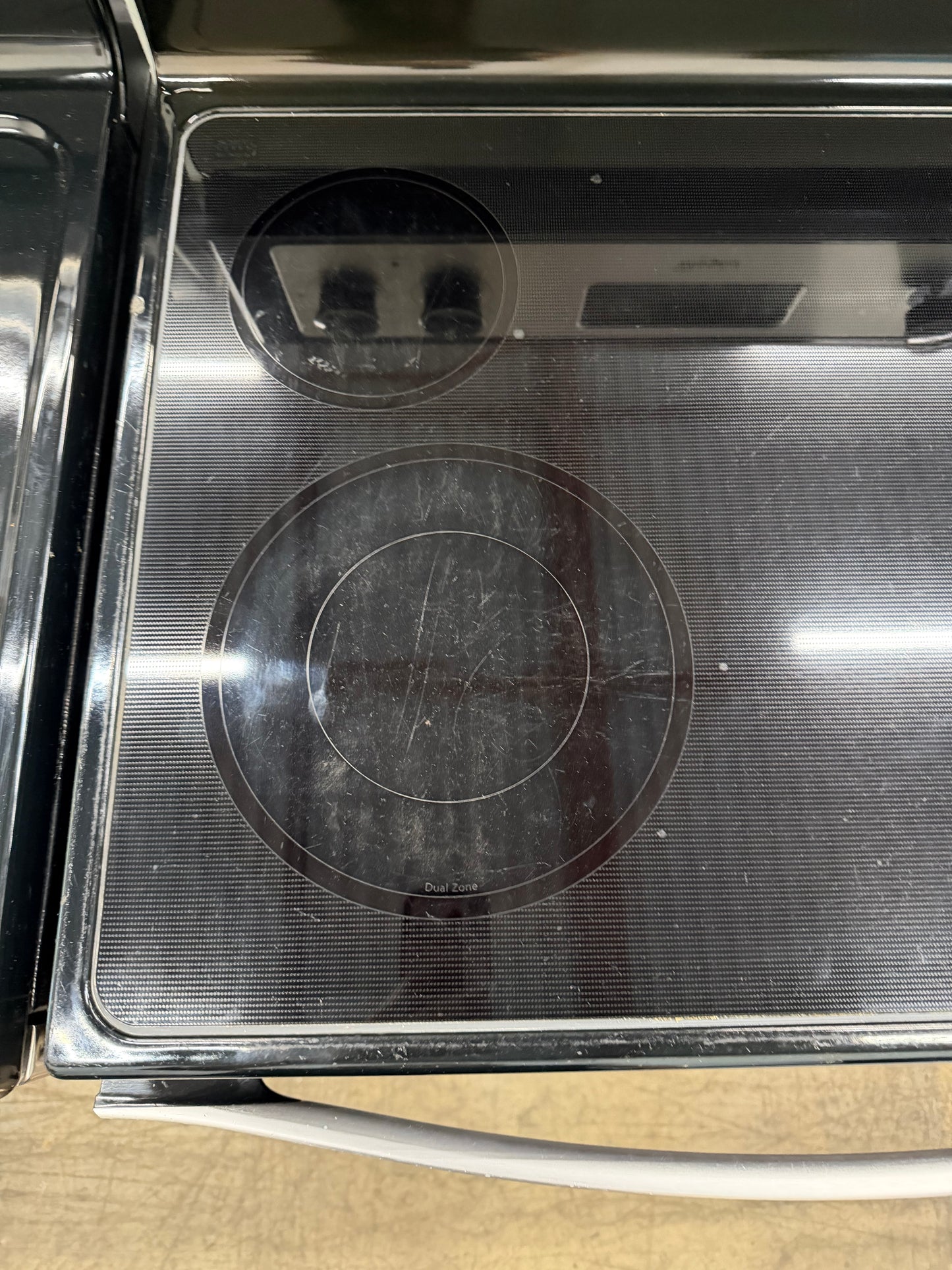 Whirlpool WFE510S0AS0 Electric Range