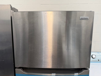 Frigidaire  20.0 cu. ft. Top Freezer Refrigerator in Stainless Steel