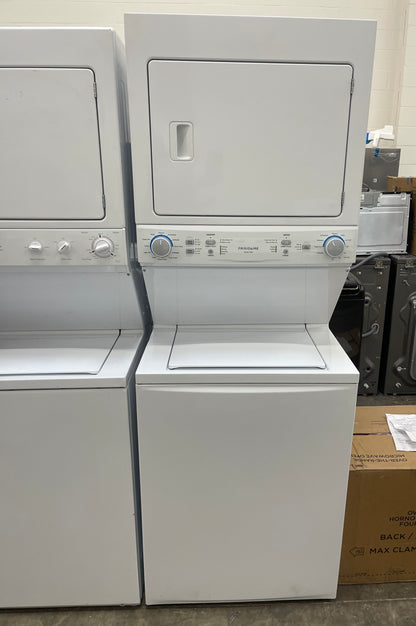 Frigidaire  FLCE7522AW
27 Inch Electric Laundry Center with 3.9 Cu. Ft. Washer Capacity, 10 Wash Cycles, 5.6 cu. ft. Dryer Capacity, 6 Dry Cycles, MaxFill Option, 4 Timed Dryer Cycles, and End-of-Cycle Signal