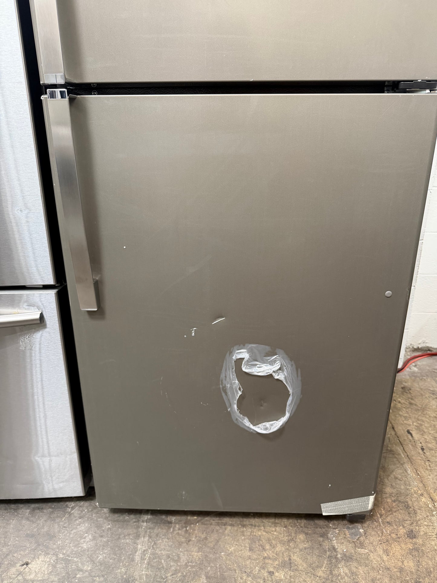 GE 19.2 Cu. Ft. Garage Ready Top-Freezer Refrigerator
Model #:GTS19KMNRES