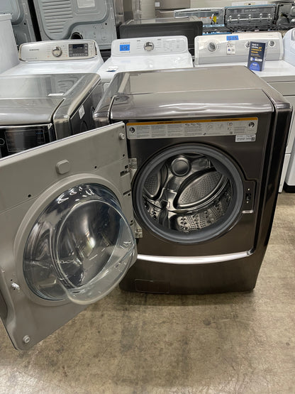 LG Signature TurboWash Series  WM9500HKA
30 Inch Front Load Smart Washer with 5.8 cu. ft. Capacity, LoDecibel Operation, TrueBalance System, SmartDiagnosis , ThinQTechnology, 14 Wash Cycles, Steam Cycle, Sanitize, TurboWash , Allergiene™, and ENERGY S
