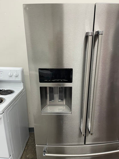 KitchenAid  KRFF507HPS
36 Inch Freestanding French Door Refrigerator with 26.8 cu. ft. Total Capacity, PrintShield Finish, ExtendFresh Temperature Management System, External Ice/Water Dispenser, Water Filtered, Star-K Certified, and ENERGY STAR : Stain