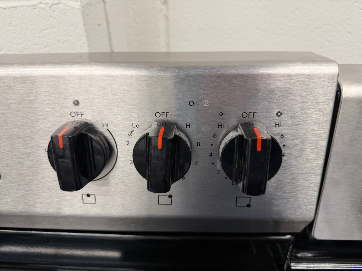 Frigidaire 30 in. 5 Burner Element Freestanding Electric Range in Stainless Steel-FCRE3052AS