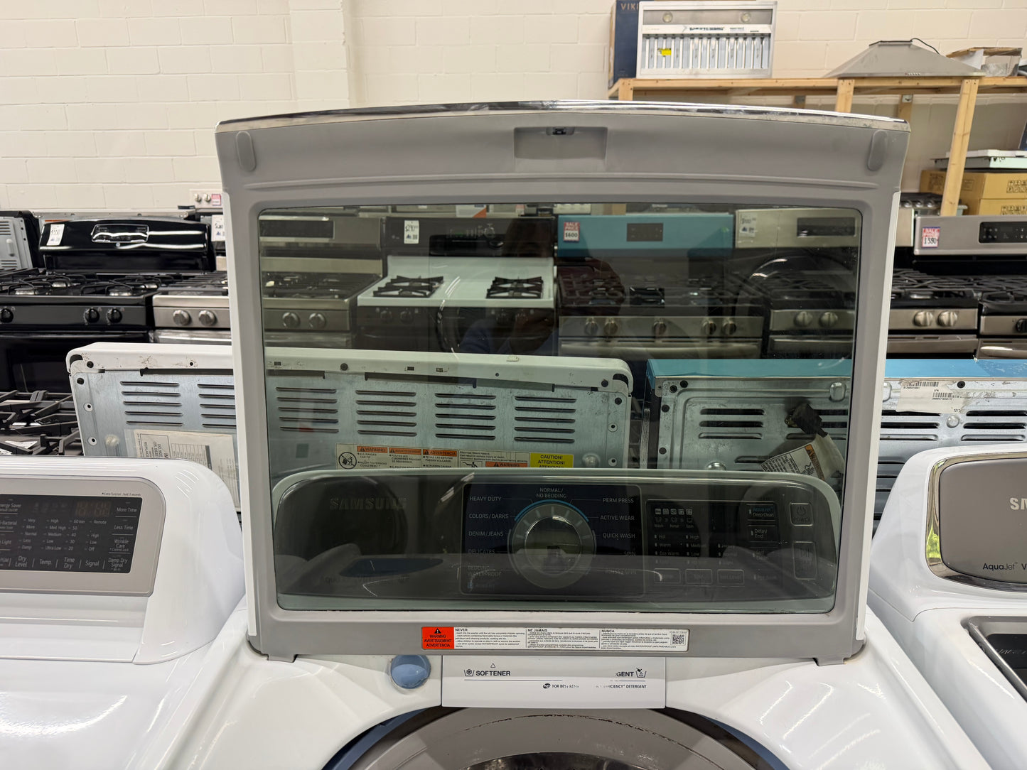 Samsung  WA48H7400AW
27 Inch 4.8 cu. ft. Top Load Washer with 11 Wash Cycles, 1,100 RPM, AquaJet Cleaning Technology, Vibration Reduction Technology, Smart Care, Self Clean and ENERGY STAR Certification: White