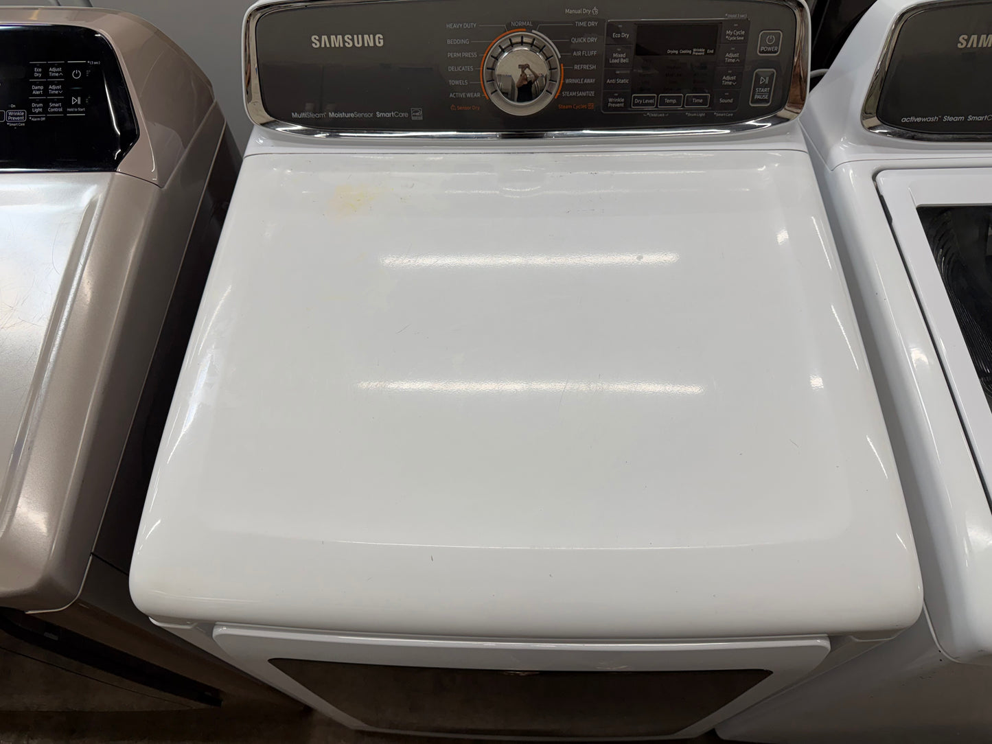 Samsung WA52M7750AW/A4 – 5.2 Cu. Ft. Top Load Washer and Samsung DVE52M7750W/A3 – 7.4 Cu. Ft. Electric Dryer