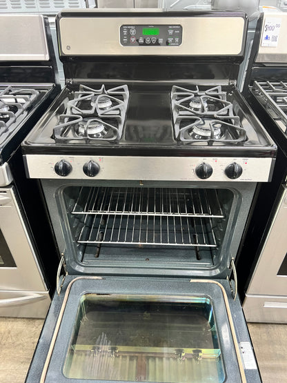 GE 30" Free-Standing Gas Range with 5.0 Cubic Feet Capacity Oven in Stainless Steel-Model #JGBP33SEHSS