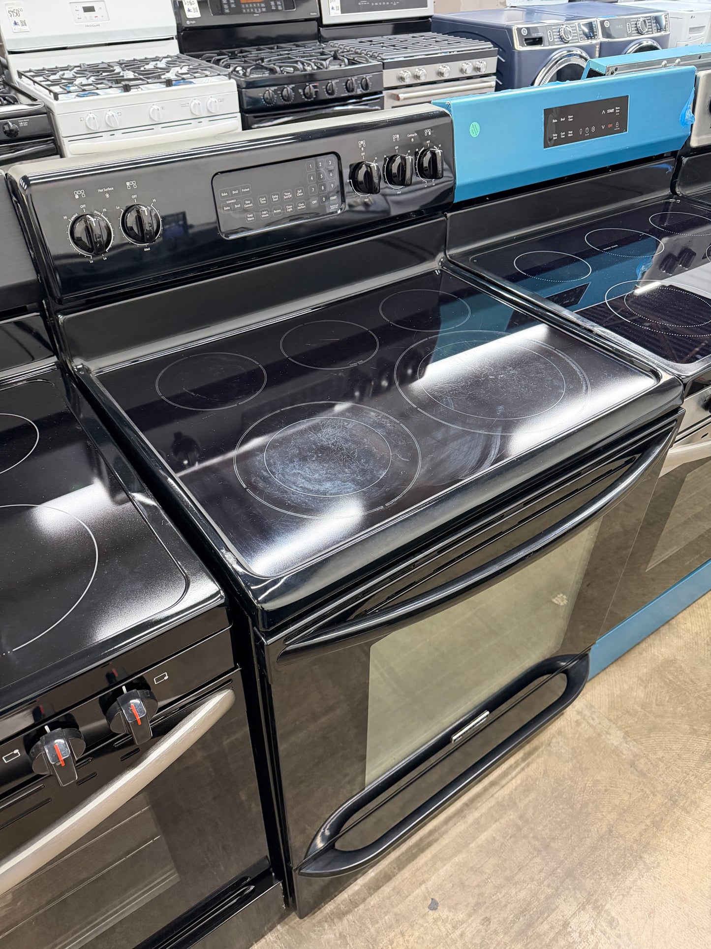 KERS206XSS30" Freestanding Electric Range with 5 Radiant Elements, 5.8 cu. ft. Self-Cleaning and Convection Oven