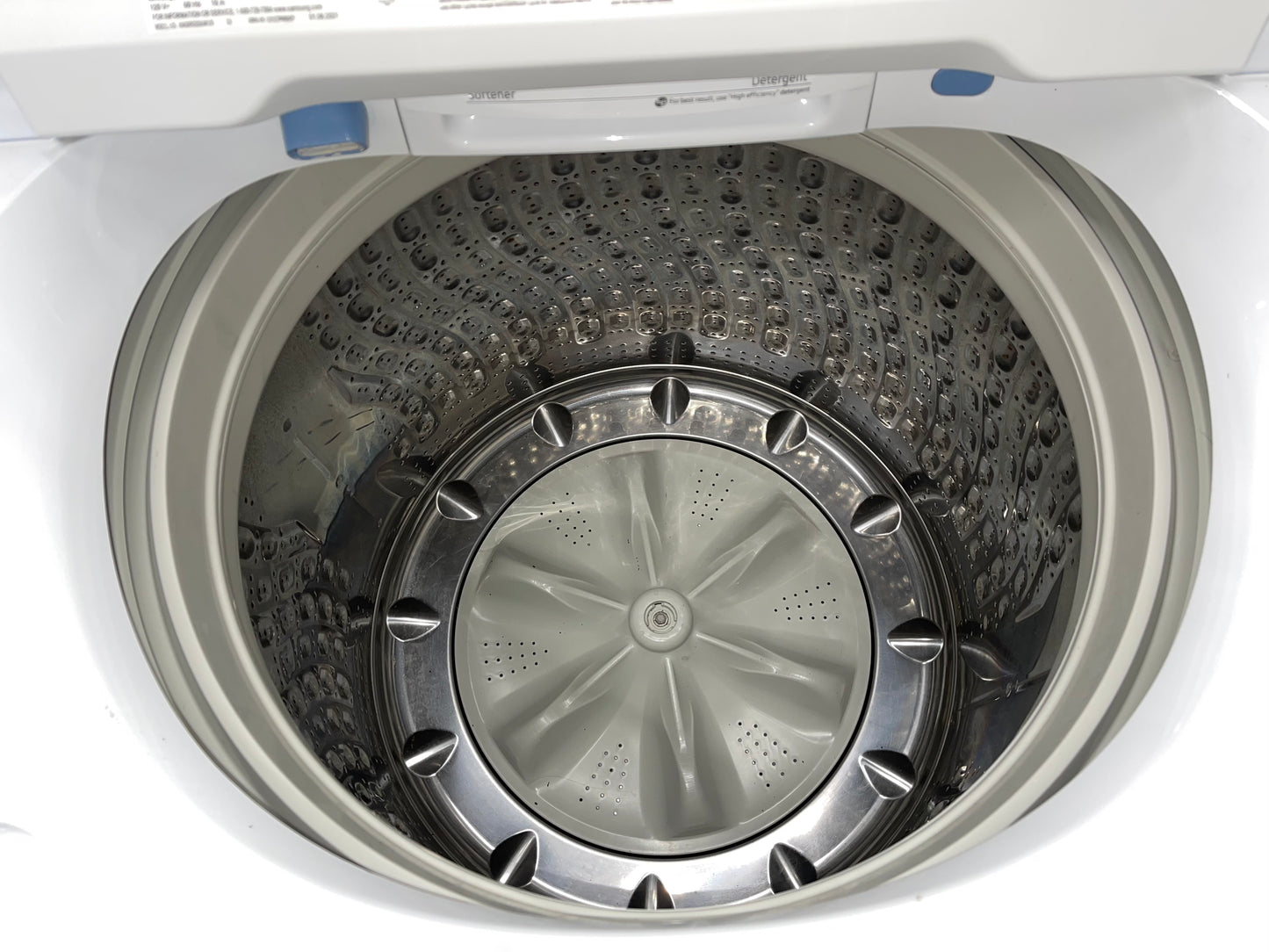 Samsung  WA50R5200AW
27 Inch Top Load Washer with 5.0 Cu. Ft. Capacity, 10 Wash Cycles, Active WaterJet, EZ Access, Deep Fill, Smart Care, VRT Plus Technology, Quick Wash, and ENERGY STAR Certified: White