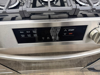 Frigidaire - 5.1 Cu. Ft Freestanding Gas Range with Quick Boil - Stainless Steel
Model:FCFG3062AS