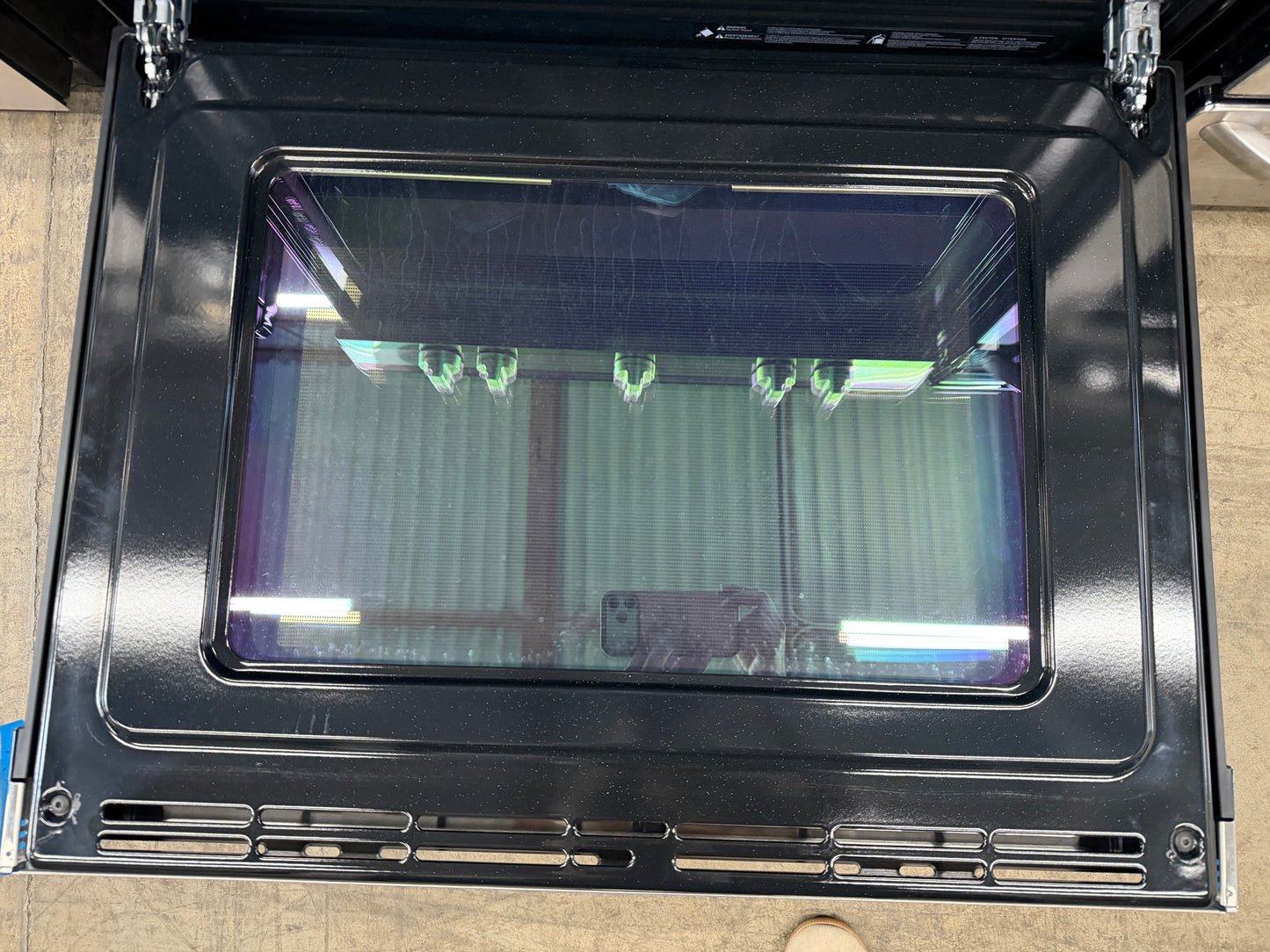 Frigidaire 30-in 5 Burners 5.1-cu ft Air Fry Convection Oven Freestanding Gas Range in Stainless Steel-Model #FCRG3083AS