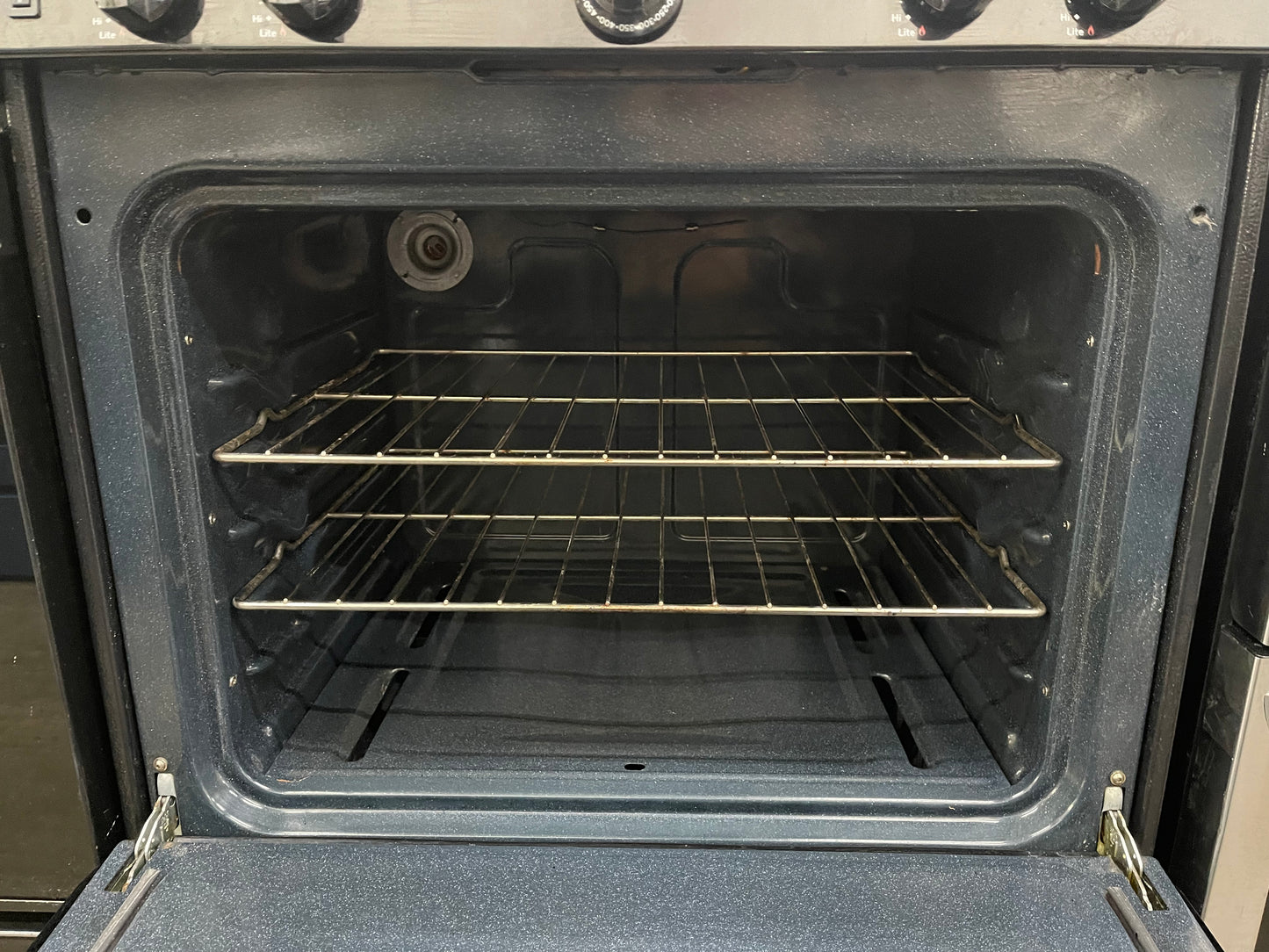 GE 30" Free-Standing Gas Range

Model #:JGBS10DEK