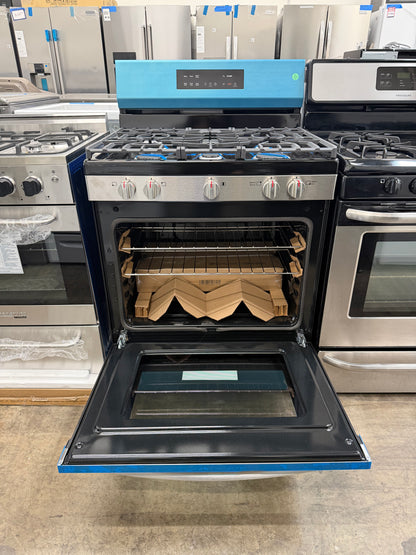 Frigidaire 30-in 5 burners 5.1-cu ft Freestanding Natural Gas Range in Stainless Steel-Model #FCRG306LAFB
