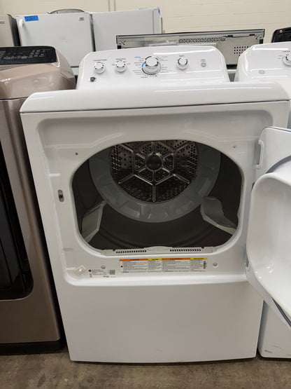 GE 4.2 cu. ft. Capacity Washer with Stainless Steel Basket Model#: GTW460ASJ5WW  and GE 7.2 cu. ft. Capacity aluminized alloy drum Electric Dryer

Model #:GTD42EASJWW
