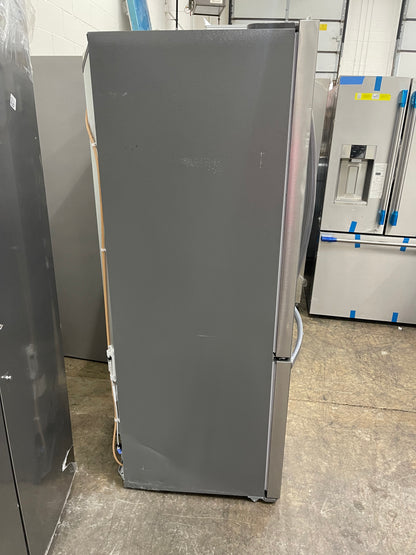 Frigidaire 17.6 Cu. Ft. Counter-Depth French Door Refrigerator
FRFG1723AV