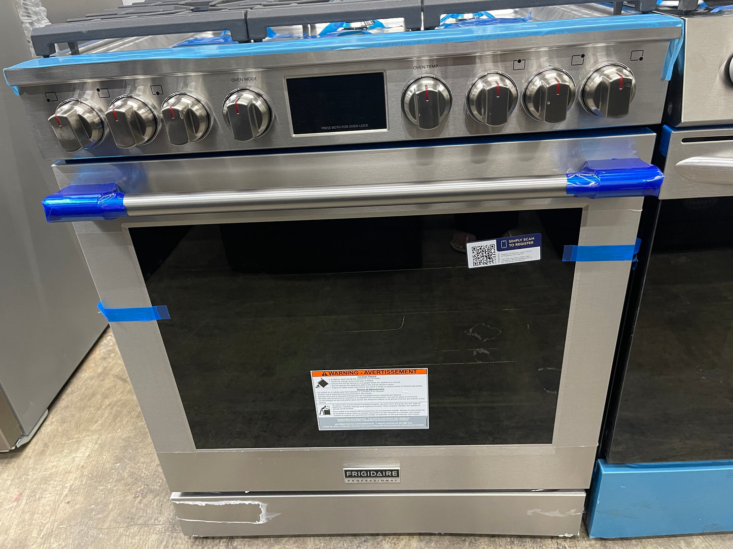 Frigidaire Professional Series  PCFG3080AF
30 Inch Slide-In Gas Range with 6 Sealed Burners, 6.0 cu. ft. Convection Oven, 18,000 BTU EvenTemp Burner, Griddle, Storage Drawer, No Preheat, Air Fry, ADA Compliant, and Star-K