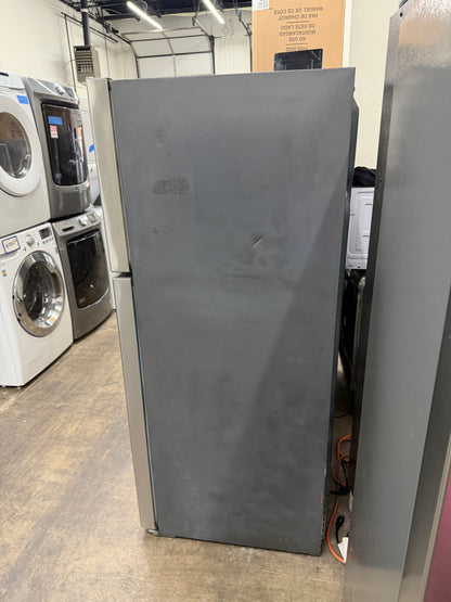 Frigidaire 18.3 Cu. Ft. Top Freezer Refrigerator
FFTR1835VS