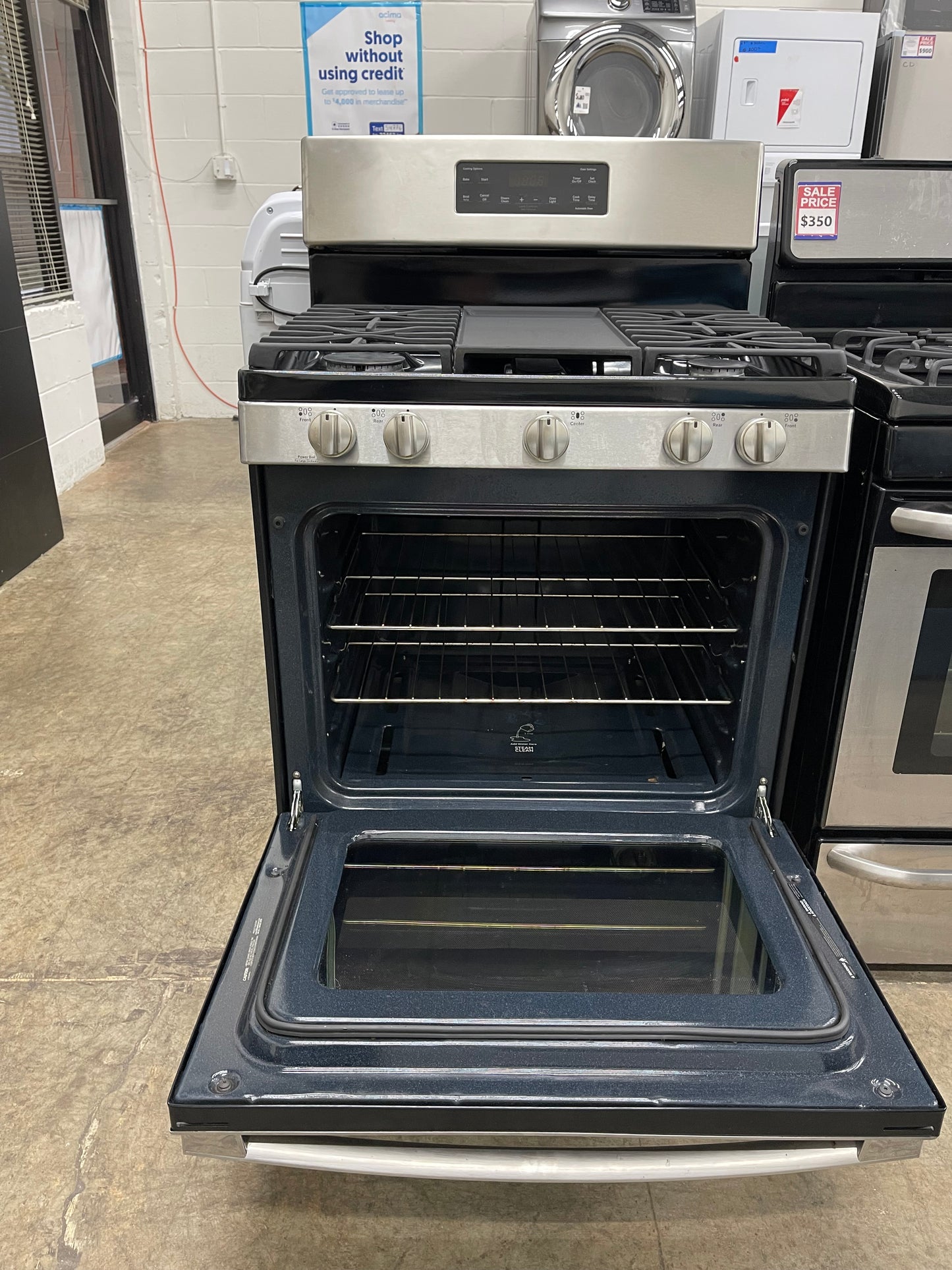 GE 30 in. 5.0-cu. ft. Freestanding Gas Range in Stainless Steel-Model #JGBS66REK3SS