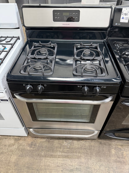 Frigidaire 30” Freestanding Gas Range – Model FFGF3053LSF