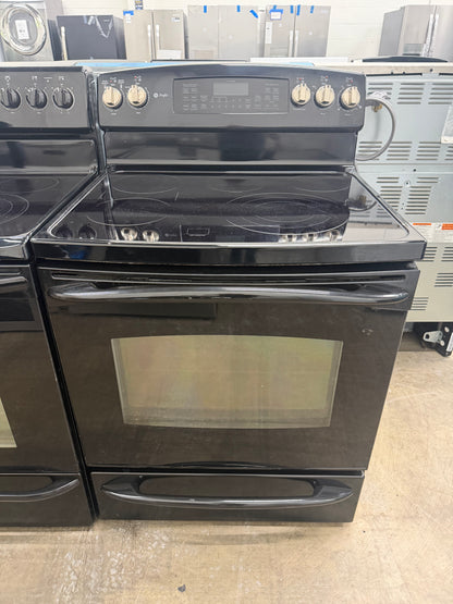 GE Profile PB915DT1BB 30”  Electric Range – Black